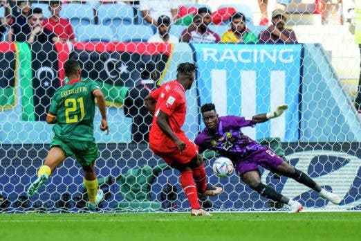 Embolo anotó en el triunfo de Suiza sobre Camerún en el Mundial