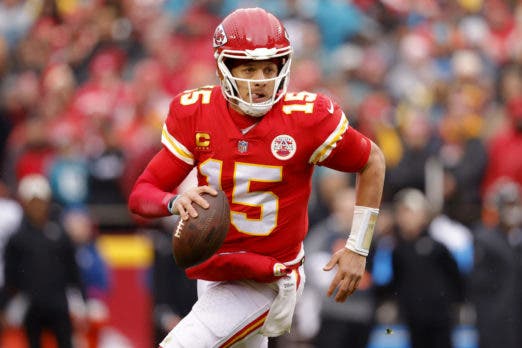 Patrick Mahomes jugará Super Bowl con molestias físicas