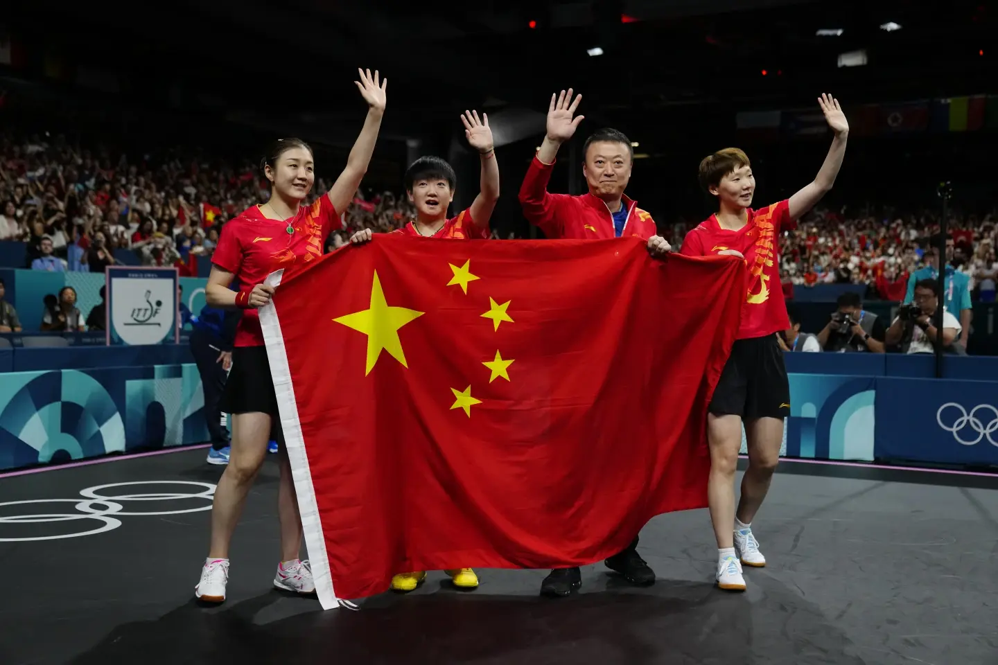 China gana su medalla de oro olímpica número 300 en la historia de los JJ.OO.