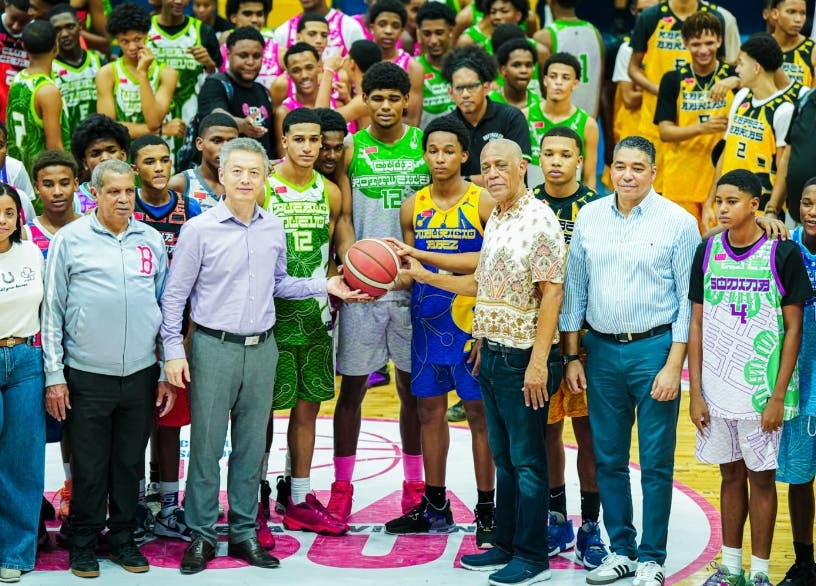 Embajador Luning resalta la Copa Amistad de basket