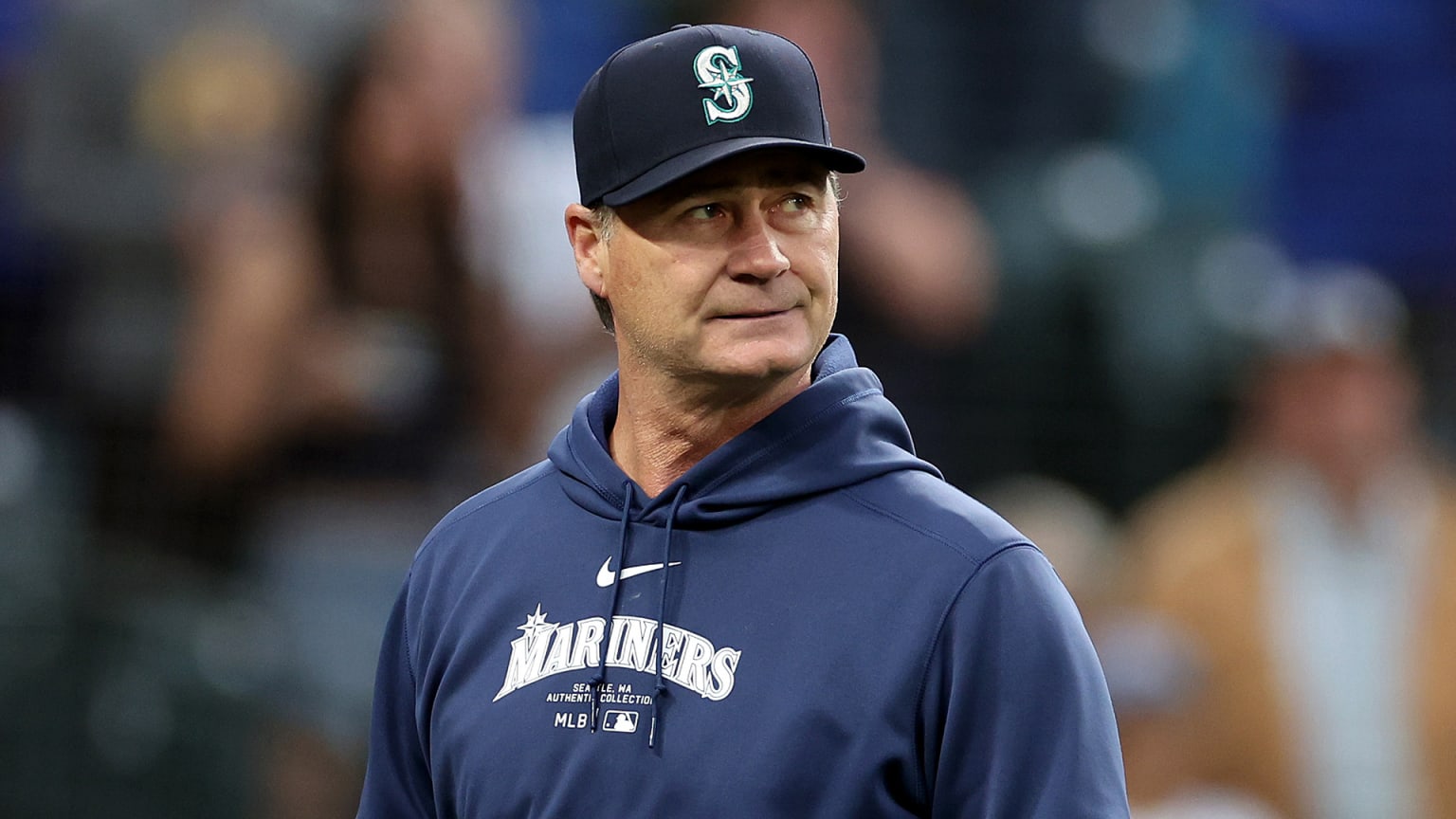 Marineros de Seattle despiden al manager Scott Servais tras gira perdedora