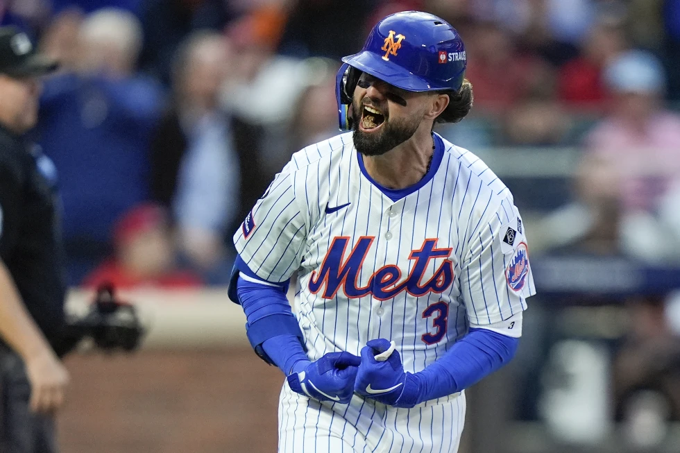 Jesse Winker y Mets de New York pactan contrato por 1 año